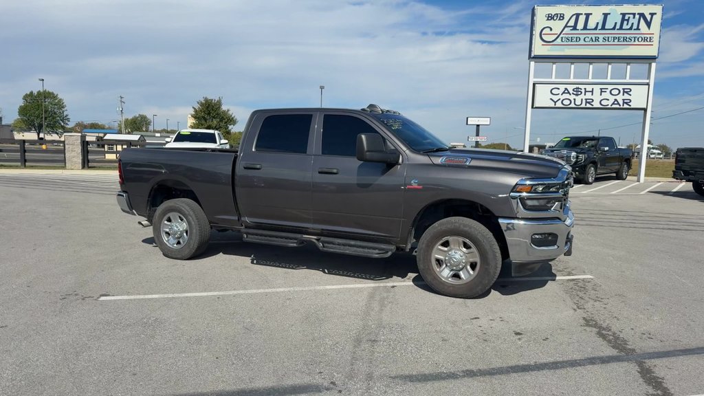 Used 2025 RAM 2500 Tradesman w/ Chrome Appearance Group AWD/4WD image 8