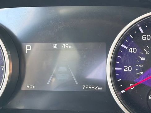 Used 2024 Kia Carnival EX FWD image 32