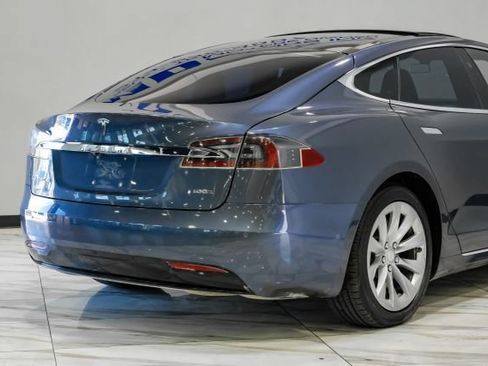 Used 2018 Tesla Model S 100D AWD/4WD image 11