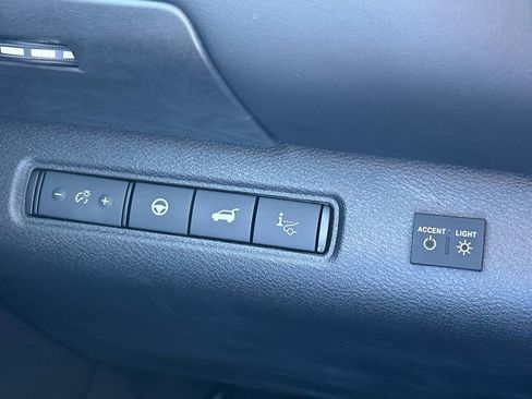 New 2026 Nissan Pathfinder Platinum w/ Lighting Package AWD/4WD image 28