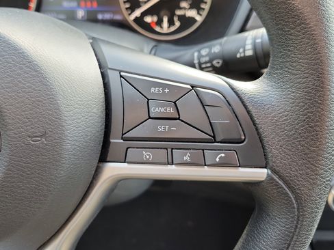 Used 2024 Nissan Altima 2.5 SV image 27