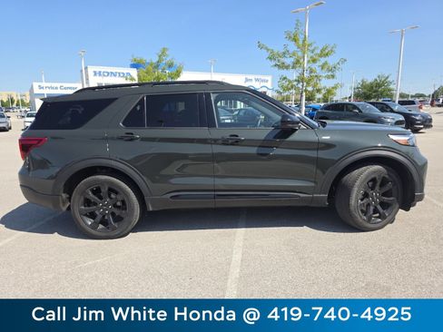 Used 2023 Ford Explorer ST-Line w/ Class IV Trailer Tow Package AWD/4WD image 18
