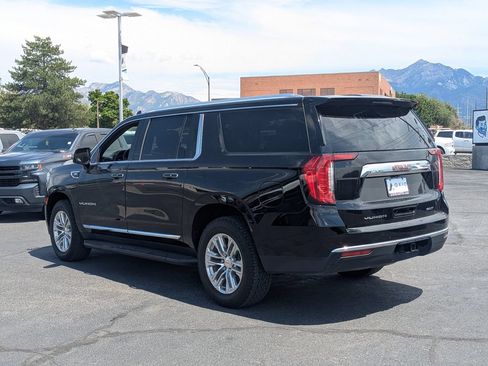 Used 2023 GMC Yukon XL SLT w/ SLT Premium Package AWD/4WD image 7