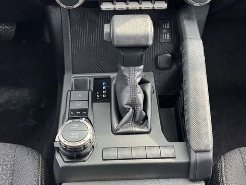 Used 2025 Toyota 4Runner SR5 image 6