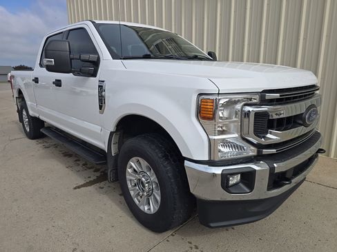 Used 2020 Ford F250 XLT w/ XLT Value Package AWD/4WD image 2