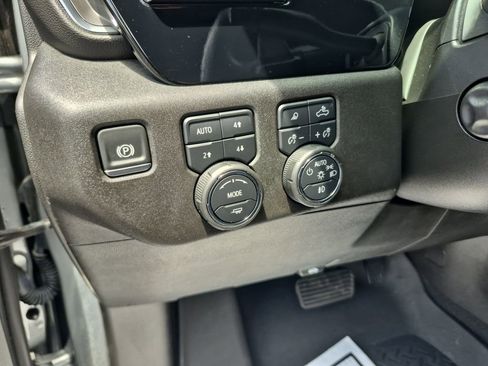 Used 2024 Chevrolet Silverado 1500 LTZ AWD/4WD image 17