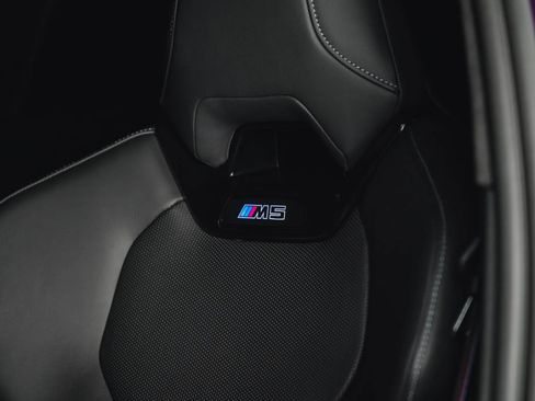 Used 2026 BMW M5 w/ Carbon Package image 43