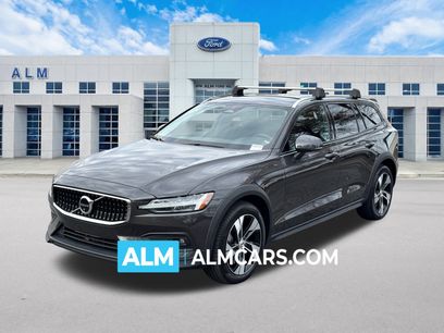 Used 2024 Volvo V60 B5 Cross Country Plus