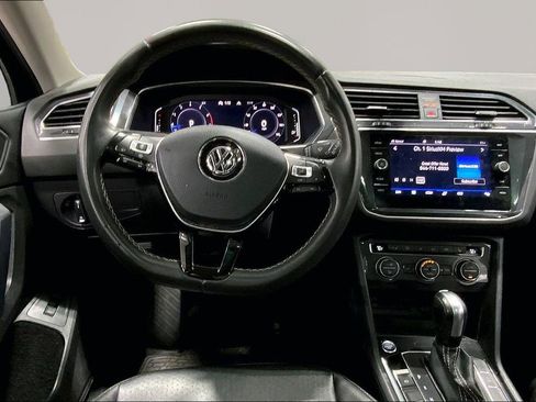 Used 2021 Volkswagen Tiguan SEL AWD/4WD image 8