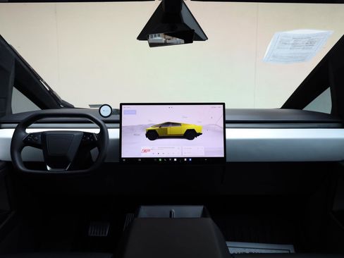 Used 2024 Tesla Cybertruck AWD Crew Cab image 32