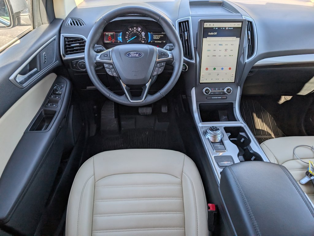 Certified 2024 Ford Edge SEL w/ Convenience Package AWD/4WD image 12