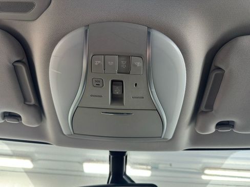 Used 2019 INFINITI QX60 Luxe w/ Essential Package image 16