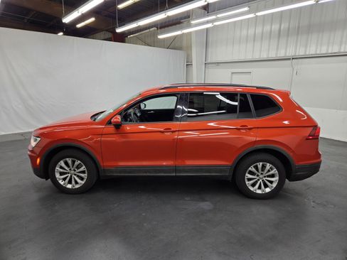 Used 2018 Volkswagen Tiguan S image 2