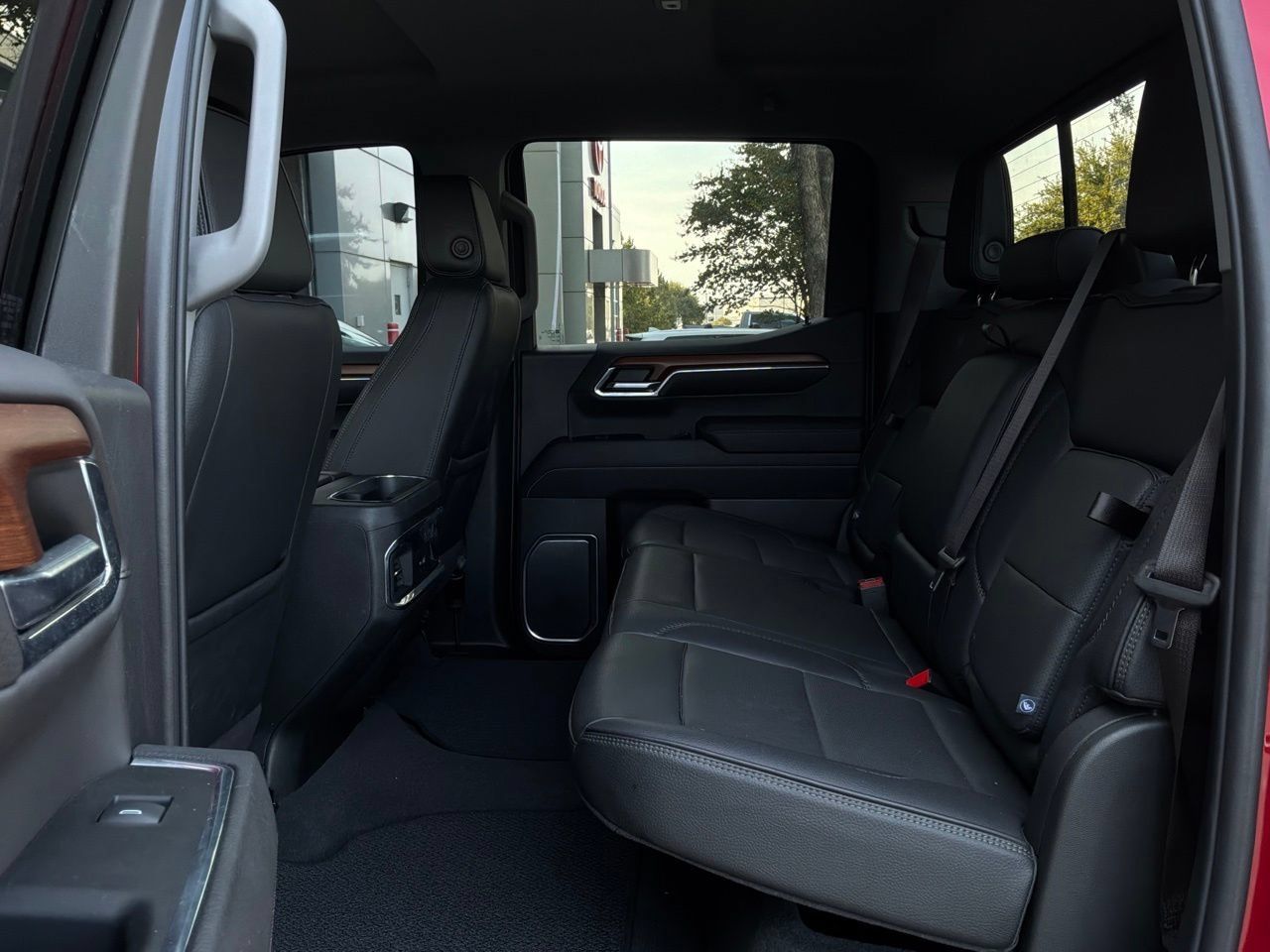 Used 2023 GMC Sierra 1500 Denali w/ Technology Package AWD/4WD image 16