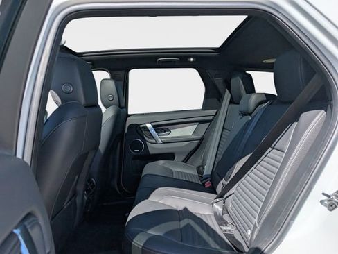 New 2025 Land Rover Discovery Sport Dynamic SE AWD/4WD image 4