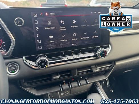 Used 2024 GMC Canyon Elevation image 30