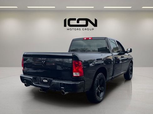 Used 2017 RAM 1500 Express w/ Black Ram 1500 Express Group image 6