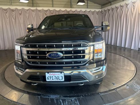 Used 2022 Ford F150 Lariat AWD/4WD image 2