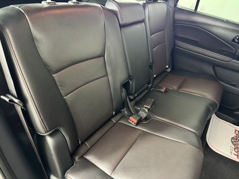 Used 2024 Honda Passport Black Edition image 41