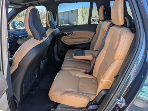 Used 2022 Volvo XC90 T6 Inscription w/ Advanced Package AWD/4WD image 36