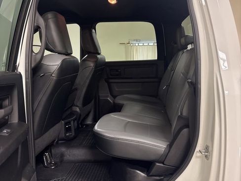 Used 2024 RAM 2500 Tradesman w/ Chrome Appearance Group AWD/4WD image 21