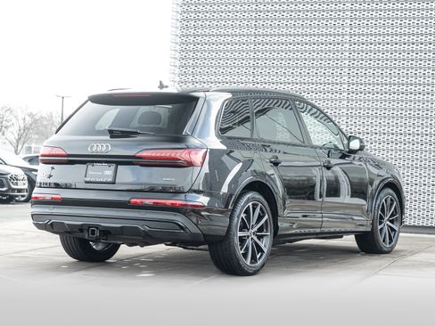 Certified 2024 Audi Q7 3.0T Prestige w/ Prestige Package image 4