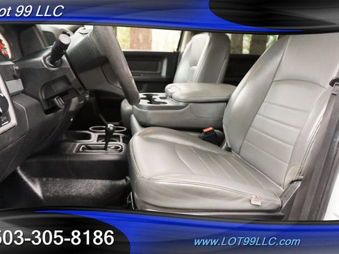 Used 2018 RAM 3500 Tradesman w/ Chrome Appearance Group image 13