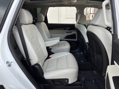Used 2022 Kia Telluride SX w/ SX Prestige Package AWD/4WD image 42