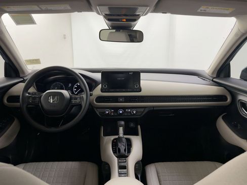 Certified 2025 Honda HR-V LX image 15