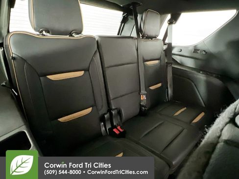 Used 2023 GMC Yukon AT4 w/ Technology Package image 17