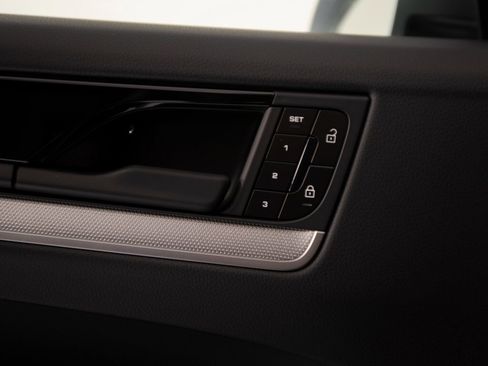 New 2026 Porsche Cayenne Coupe image 15