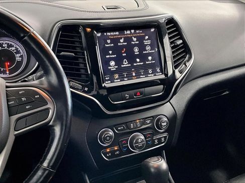 Used 2020 Jeep Cherokee Limited FWD image 8