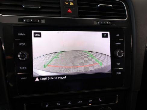 Used 2019 Volkswagen Golf SE w/ Driver Assistance Package image 6