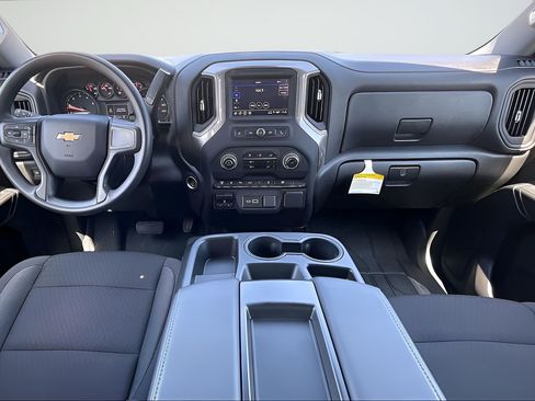 Used 2025 Chevrolet Silverado 2500 Custom w/ Custom Value Package AWD/4WD image 7