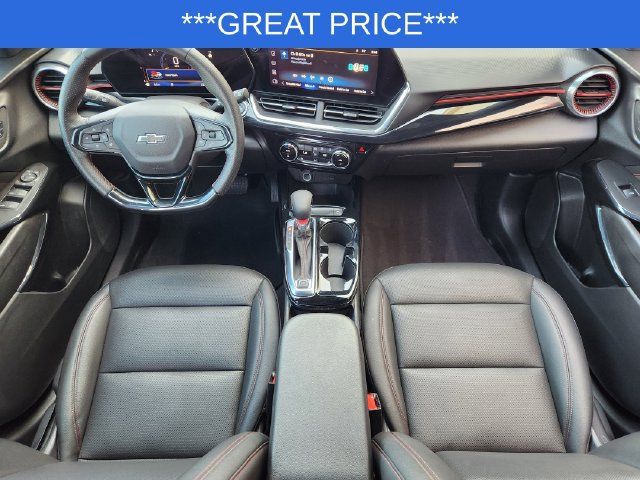 Used 2025 Chevrolet Trax RS w/ Driver Confidence Package FWD image 26