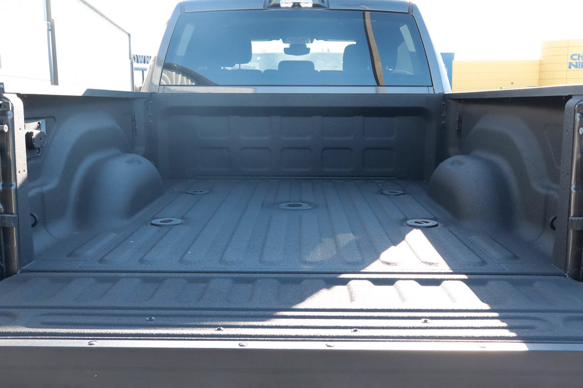 Used 2024 RAM 2500 Big Horn w/ Night Edition AWD/4WD image 13