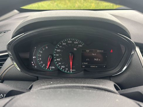 Used 2017 Chevrolet Trax LT w/ LT Convenience Package FWD image 14