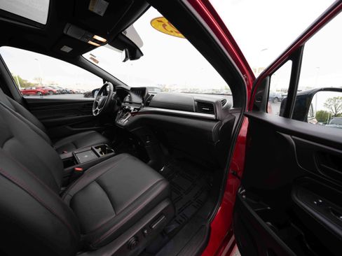 Used 2025 Honda Odyssey Sport-L image 26