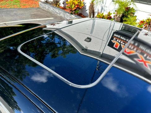 Used 2017 INFINITI Q60 2.0t w/ Premium Plus Package 2.0T image 20