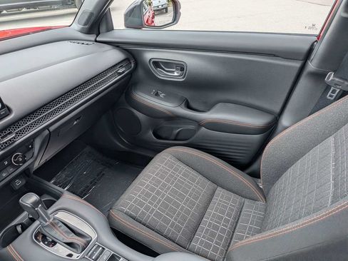Used 2024 Honda HR-V Sport image 16