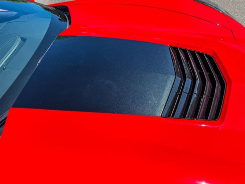Used 2019 Chevrolet Corvette Stingray Coupe w/ Carbon Flash Badge Package RWD image 17