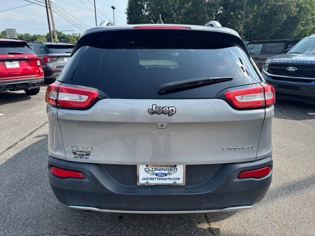 Used 2016 Jeep Cherokee Limited AWD/4WD image 6