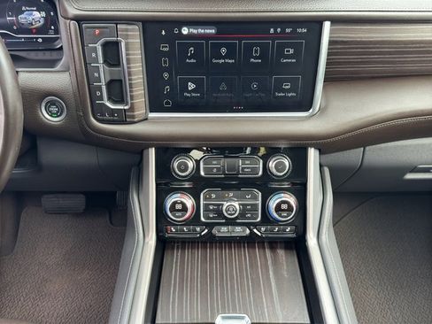 Used 2024 GMC Yukon XL Denali image 21