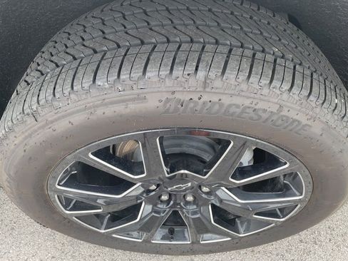 Used 2024 Chevrolet Tahoe Premier AWD/4WD image 34