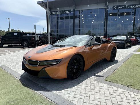 Used 2019 BMW i8 Roadster AWD/4WD image 2