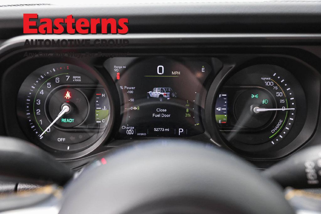 Used 2024 Jeep Wrangler Unlimited Sahara w/ Technology Group AWD/4WD image 19