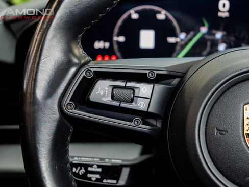 Used 2021 Porsche Taycan 4S image 73