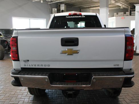 Used 2015 Chevrolet Silverado 2500 LTZ w/ LTZ Plus Package image 5