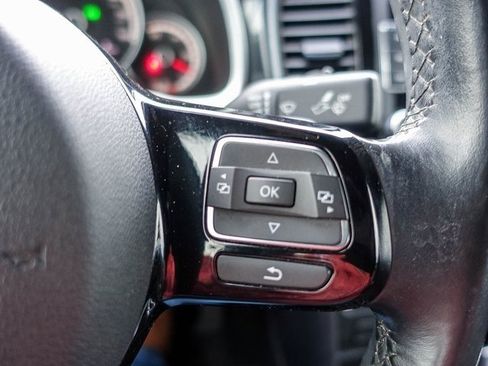 Used 2013 Volkswagen Beetle 2.0T image 26