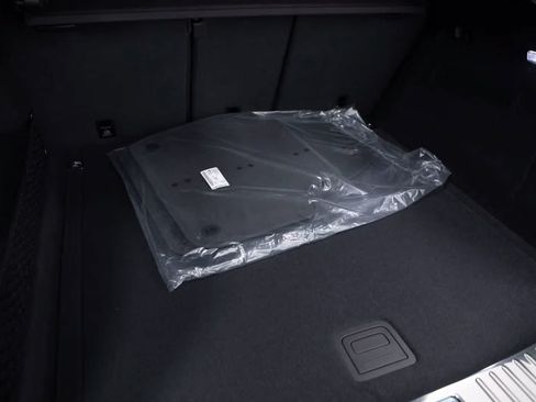Certified 2026 Porsche Cayenne Coupe AWD/4WD image 38